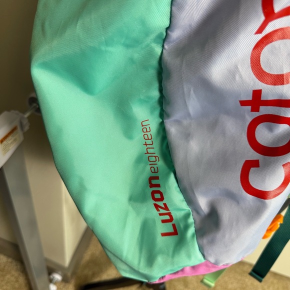 Cotopaxi Luzon 18L Daypack Del Día Colorful Hiking Drawstring Closure Stuff It - Picture 2 of 6